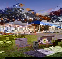 3 Days Adelaide Hills Wellness Escape - Book Restaurant