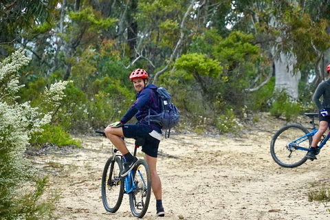 Blue Mountains Hanging Rock SELF-GUIDED Mountain Bike Hire Service - Book Restaurant 4