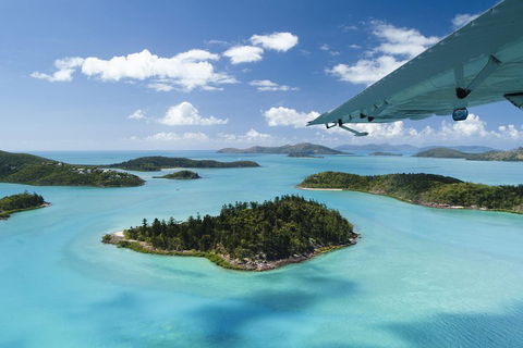 Whitsunday Islands And Heart Reef Scenic Flight - 70 Minutes - Book Restaurant 4