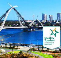 Big Perth Private Day Tour - Book Restaurant
