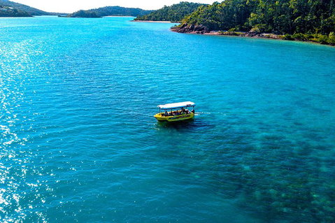 Airlie Beach Glass Bottom Boat Tour - Book Restaurant 2
