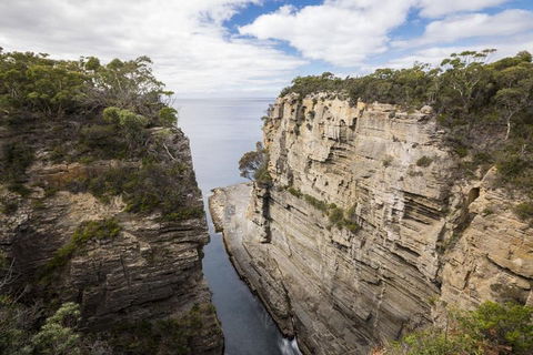 Private Hobart Discover South East Food And Scenic Tour - Book Restaurant 2