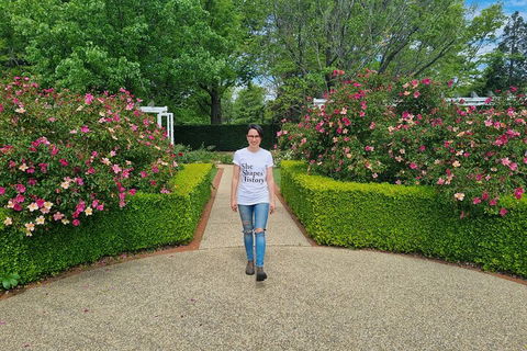 Women's History Walking Tour With Local Guide In Canberra - Book Restaurant 3