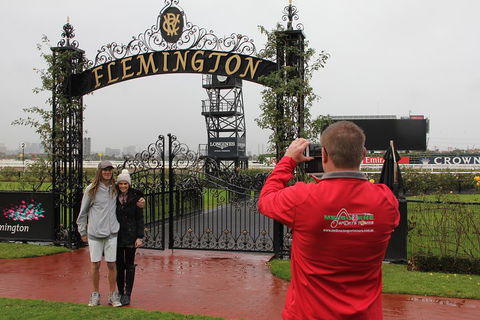 Ultimate Sports Lovers Bus Tour Of Melbourne - Book Restaurant 1