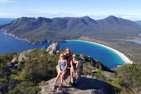 6-Day Tasmanian Explorer Adventure Tour From Hobart - Book Restaurant 1