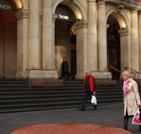 Private Tour Melbourne City Discovery - Book Restaurant