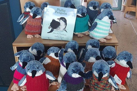 Phillip Island Penguin And Wildlife Tour - Book Restaurant 1