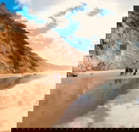 Great Beach Drive 4WD Tour - Private Charter from Noosa to Rainbow Beach - Book Restaurant